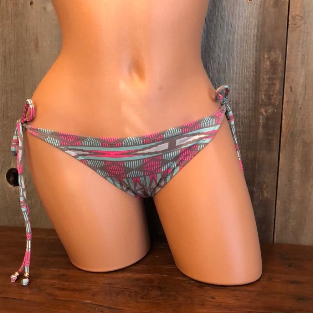 Eberjey Eva Bikini Bottom in Geo Wave Size Large Women’s